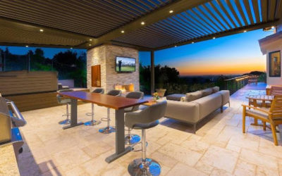 Maximize the use of your outdoor living area this fall!